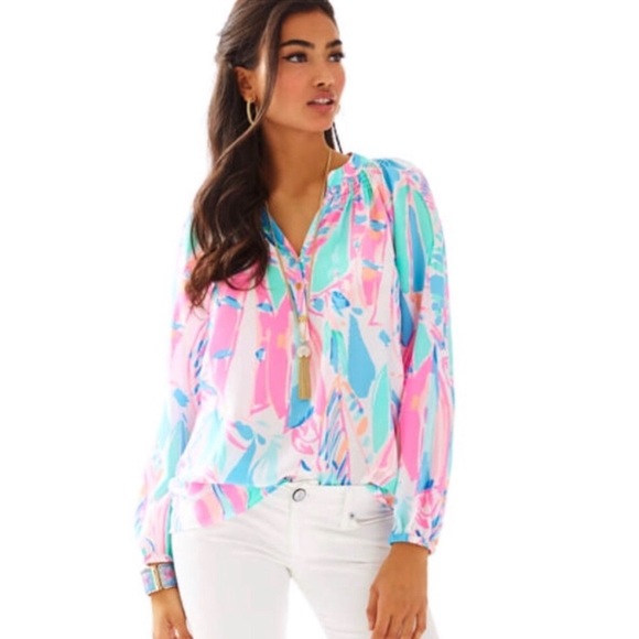 Lilly Pulitzer Tops - Lilly Pulitzer Elsa Out to Sea Print Size Med NWOT